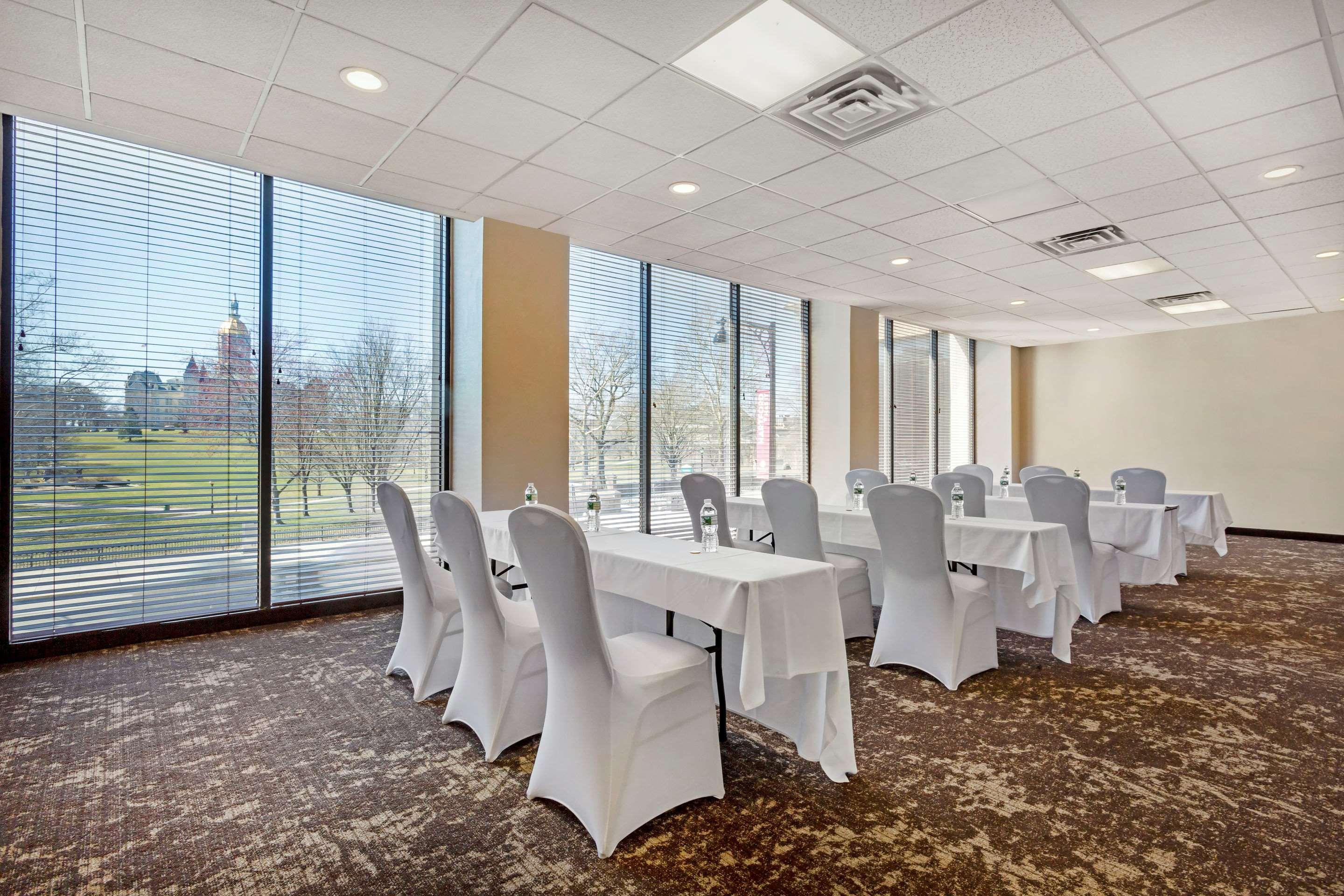 The Capitol Hotel Hartford Extérieur photo