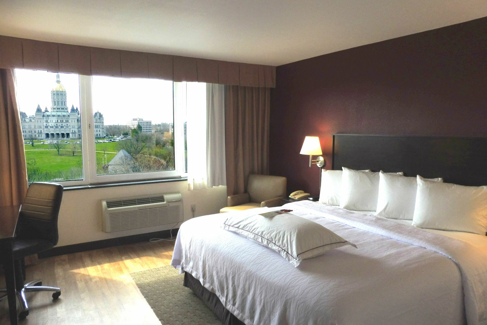 The Capitol Hotel Hartford Extérieur photo